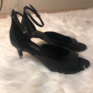 Nine West Ankle Strap Sandals Size 8